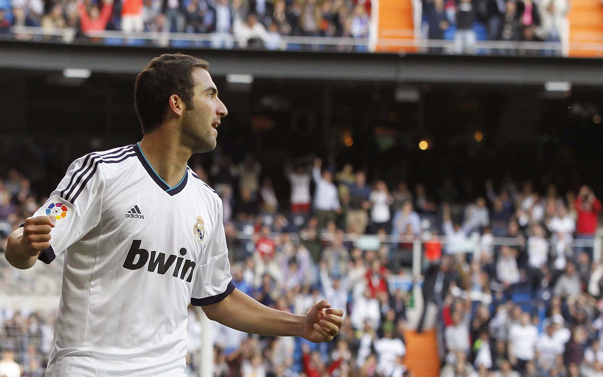 爱游戏大厅官网-德甲足球场景智慧化，打造科技足球新体验，足球高科技